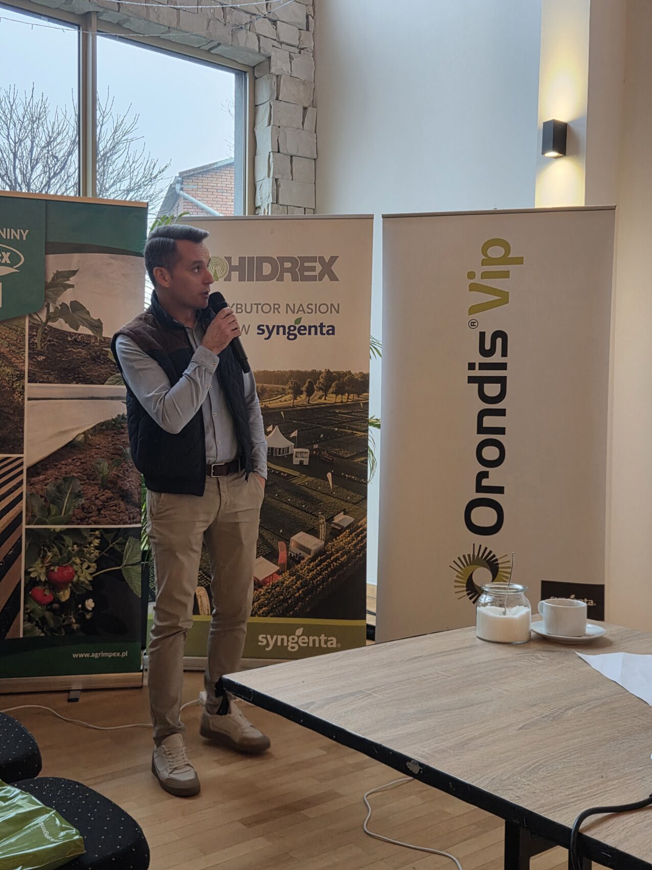 Mariusz Kwiatkowski omówił portfolio kalafiorów i brokułów, fot. PB